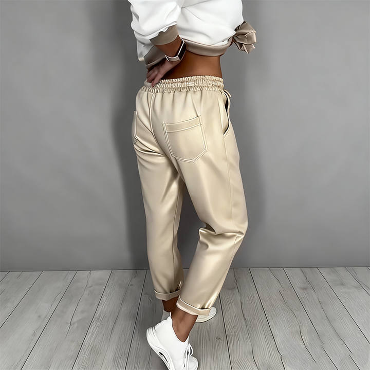 Conjunto casual elegante de cárdigan largo y top para mujer. Dos piezas versátiles para vestir en primavera u otoño.