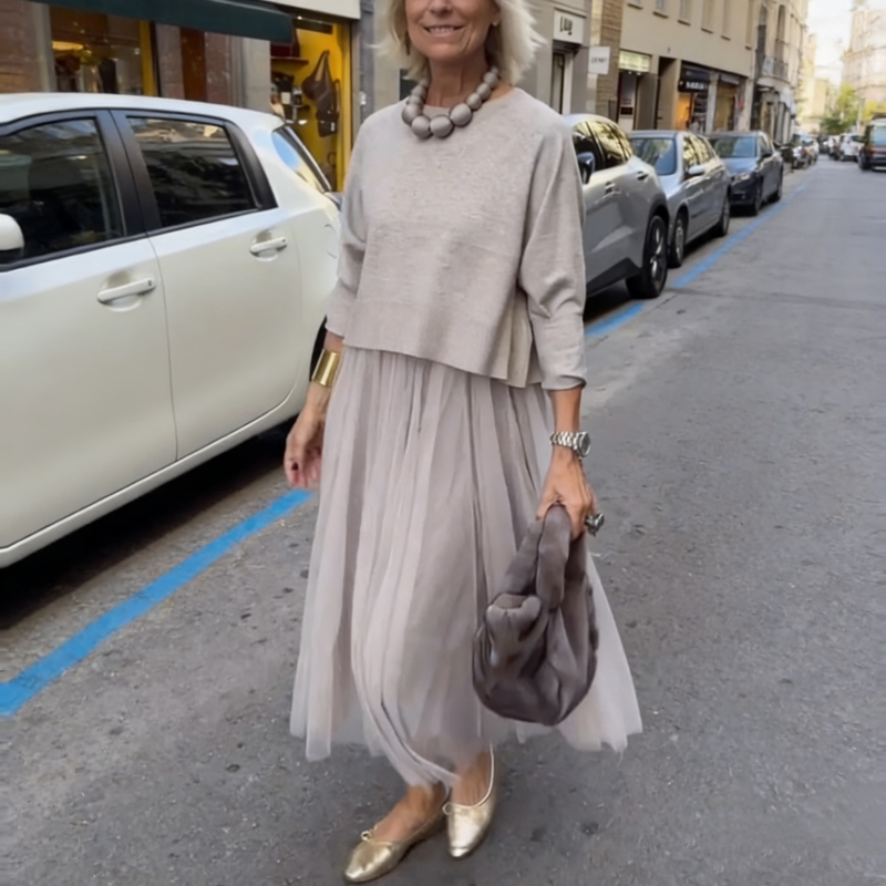 Conjunto elegante dos piezas mujer: blusa 3/4 y vestido largo fluido. Moda femenina casual chic, ideal primavera-verano.