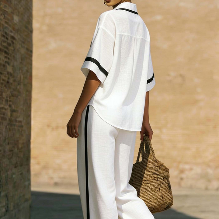 Conjunto de mujer de lino natural: blusa elegante con cuello V y pantalón ancho. Perfecto para el verano casual.