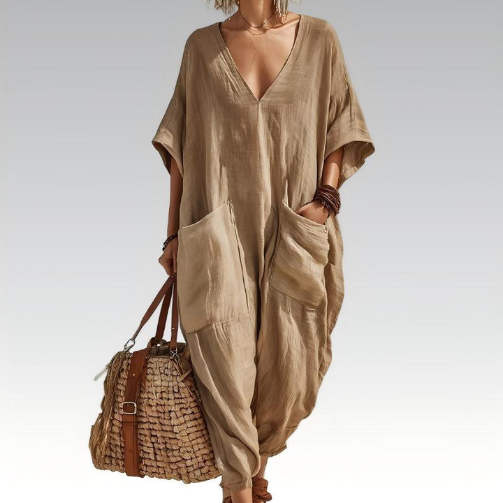 Mono casual de verano para mujer, muy cómodo y amplio. Con un moderno escote V, ideal para un look diario.
