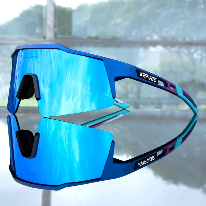 Gafas de sol de hombre, estilo casual y deportivo. Ligeras, lentes polarizadas anti-deslumbramiento. Accesorios de moda.