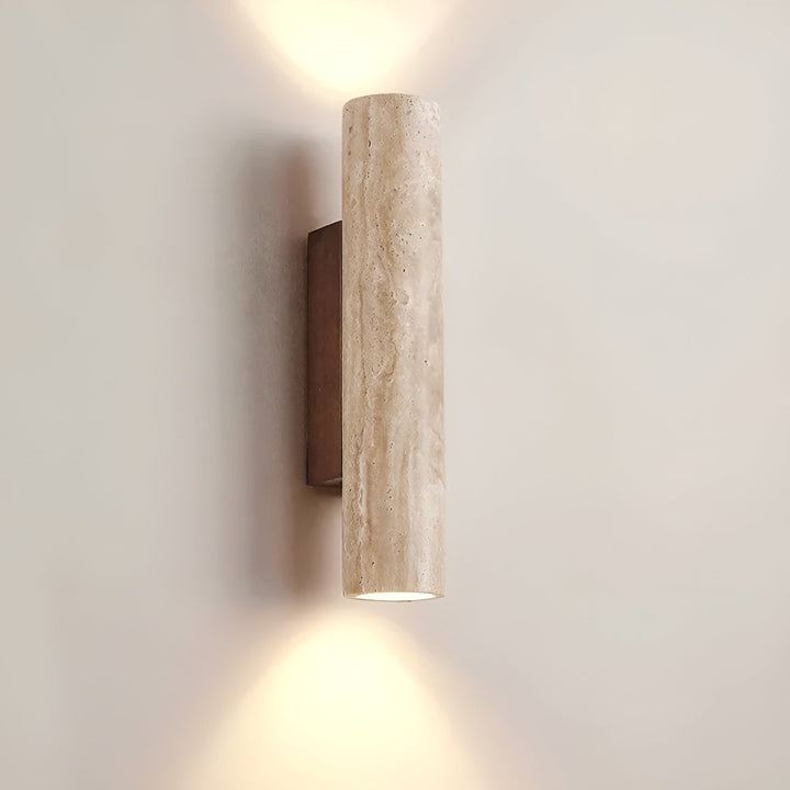 Aplique de pared LED de travertino, diseño elegante para iluminación moderna del hogar.