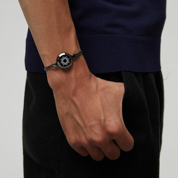 Pulseras inteligentes para parejas. Conexión a distancia, luz y vibración para sentir el amor. Regalo ideal.