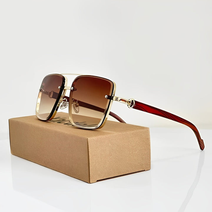 Gafas de sol aviador unisex con lentes degradados que ofrecen protección UV400. Montura ligera y cómoda.