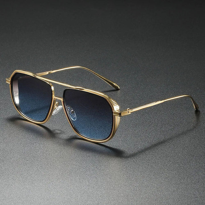 Elegantes gafas de sol aviador unisex con lentes degradados y montura metálica plateada. Máxima protección UV.