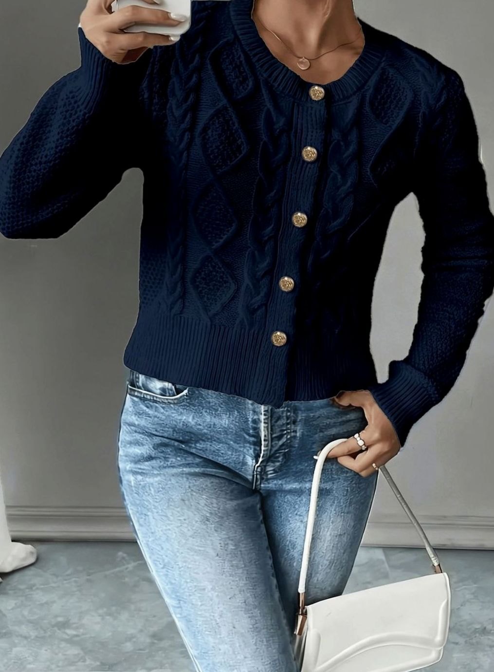 Cárdigan de punto trenzado cropped para mujer, botones, moda de día a día.