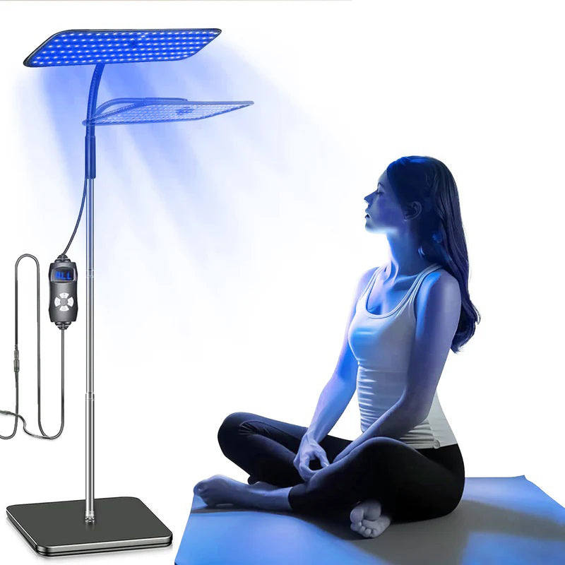 Aparato de bronceado con luz azul ajustable para un tono de piel natural y radiante en casa.