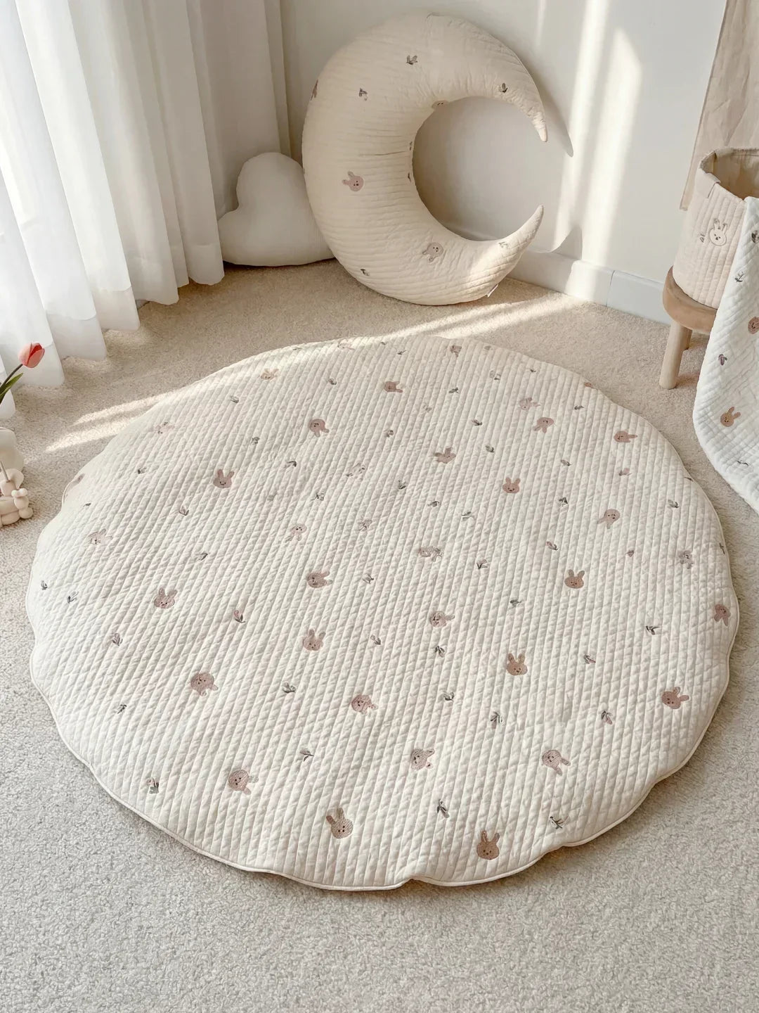 Colchoneta de juegos de algodón para bebé, circular, suave y acolchada, decorativa y funcional.