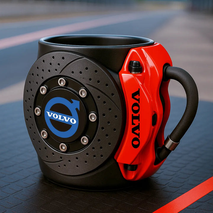 Taza con diseño de disco de freno, perfecta para tu garaje o espacio gamer.