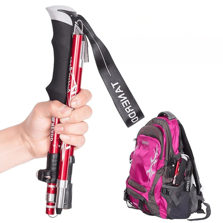 Par de bastones plegables de senderismo telescópicos, accesorios esenciales para camping y aire libre.