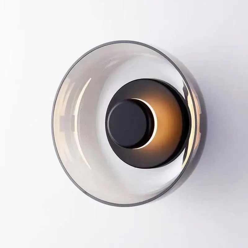 Aplique de pared para dormitorio, con pantalla de vidrio, ofrece iluminación LED ambiental y un estilo moderno.