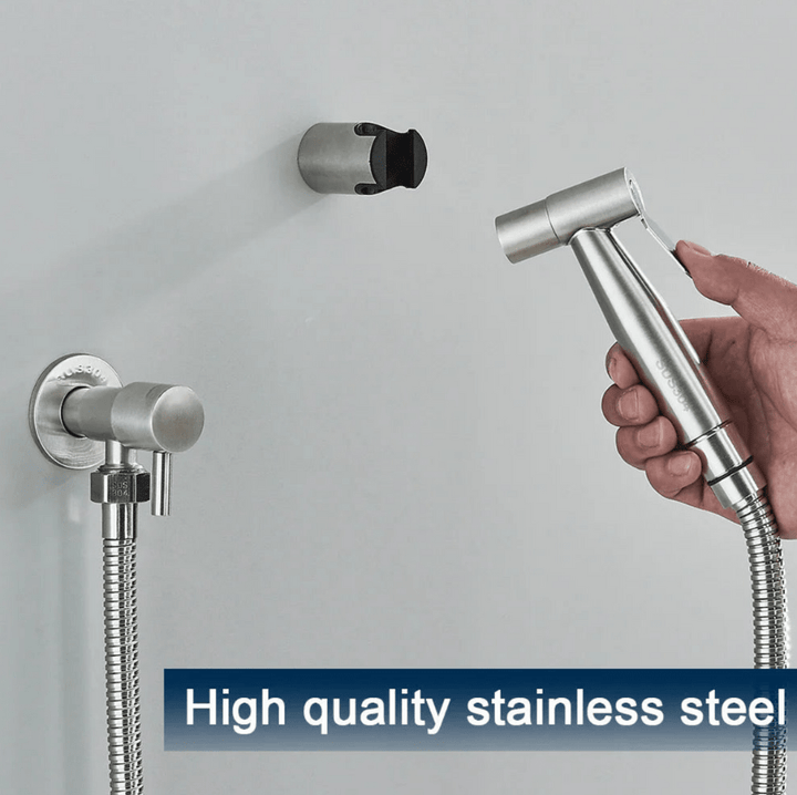 Sistema de bidet para inodoro, promueve higiene y confort; opción ecológica para baño.