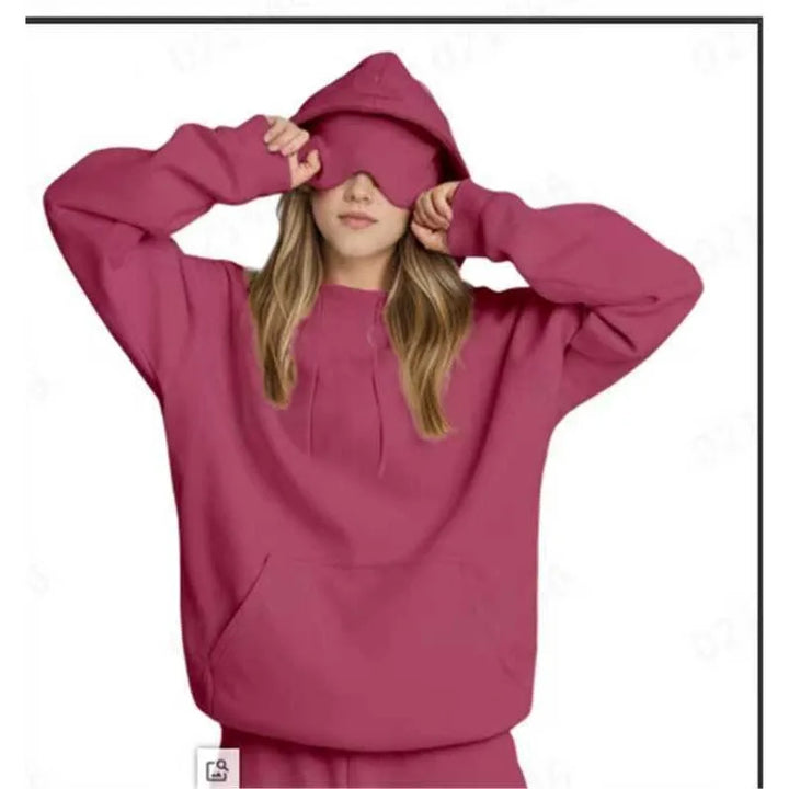Sudadera de viaje para mujer, diseño moderno con capucha y máscara. Comodidad superior.