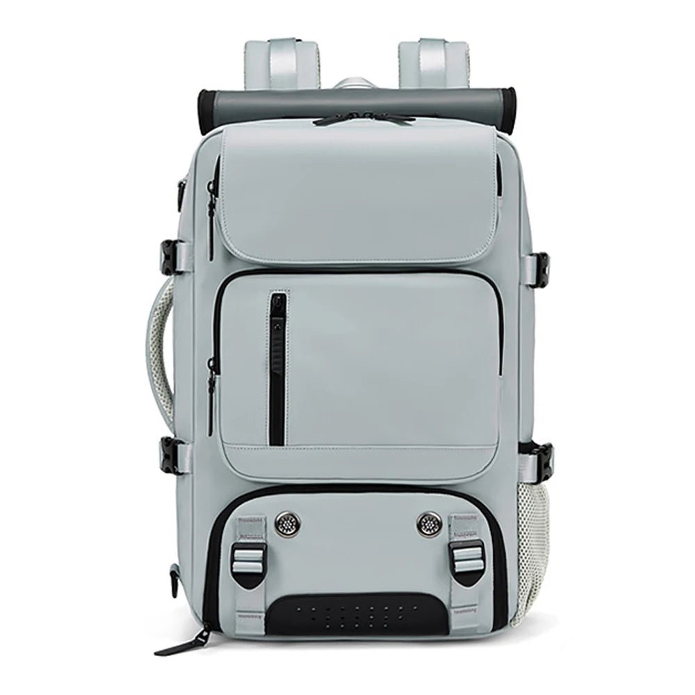 Mochila de viaje resistente al agua, duradera, con puerto USB y compartimento para laptop. Compañera fiable para explorar.