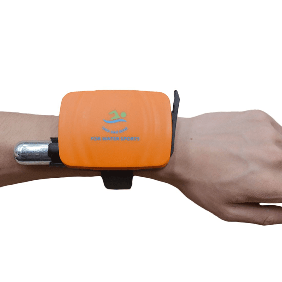 Prepárate para el verano con la pulsera inflable salvavidas. Seguridad garantizada en la natación.