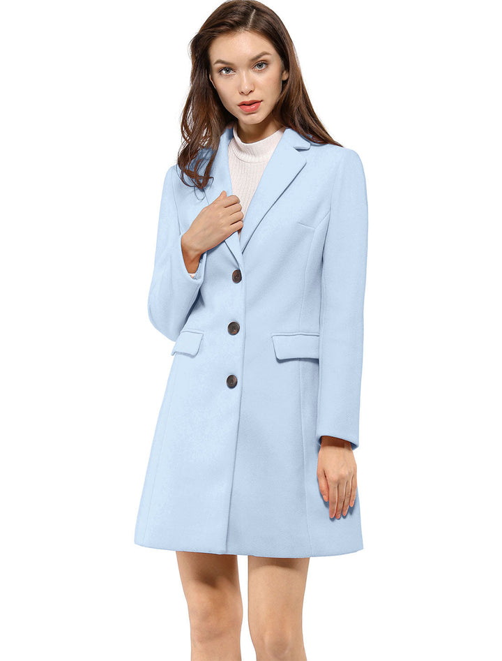 Abrigo de mujer, corte clásico de invierno, solapa elegante, moda exterior.