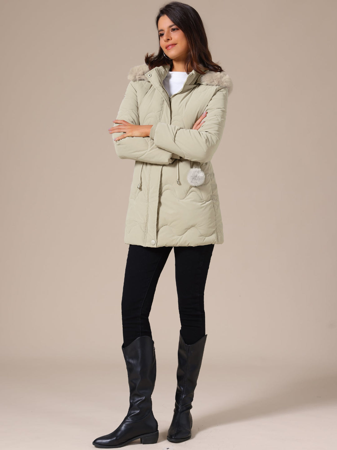 Cálido abrigo de invierno para mujer, acolchado con capucha, ideal para el frío.