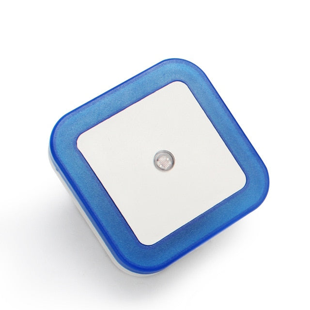 Paquete de 2 luces nocturnas LED suaves para niños con sensor de movimiento. Perfectas para seguridad en el hogar.