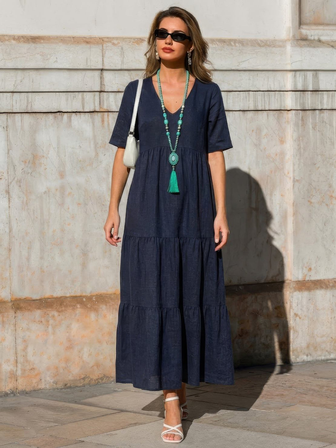 Vestido maxi para mujer, bohemio, fluido, con escote V, perfecto para un estilo casual-elegante.