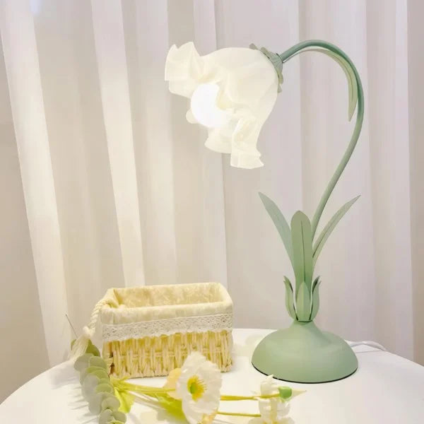 Lámpara de mesa rosa floral, estilo retro con brazo ajustable, decoración de salón.