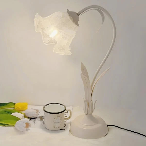 Decoración vintage: Lámpara de mesa floral rosa con brazo ajustable, luz interior.