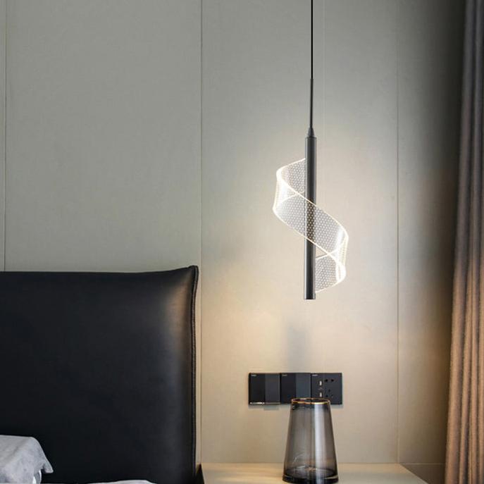 Lámpara LED espiral moderna de aluminio, optimiza la iluminación interior del hogar.