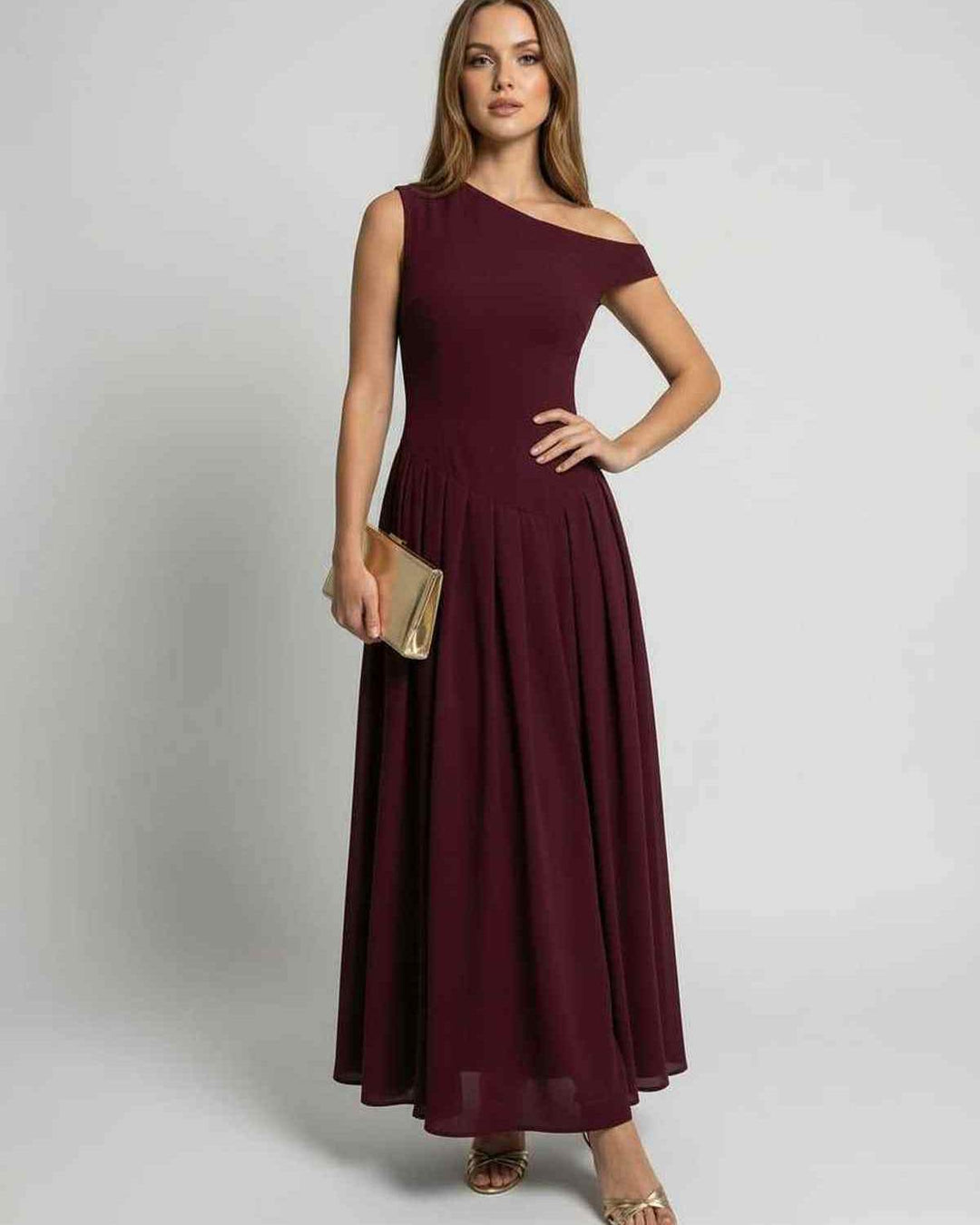 Vestido elegante maxi burdeos A-line para mujer, con escote asimétrico. Ideal como vestido de noche o fiesta.