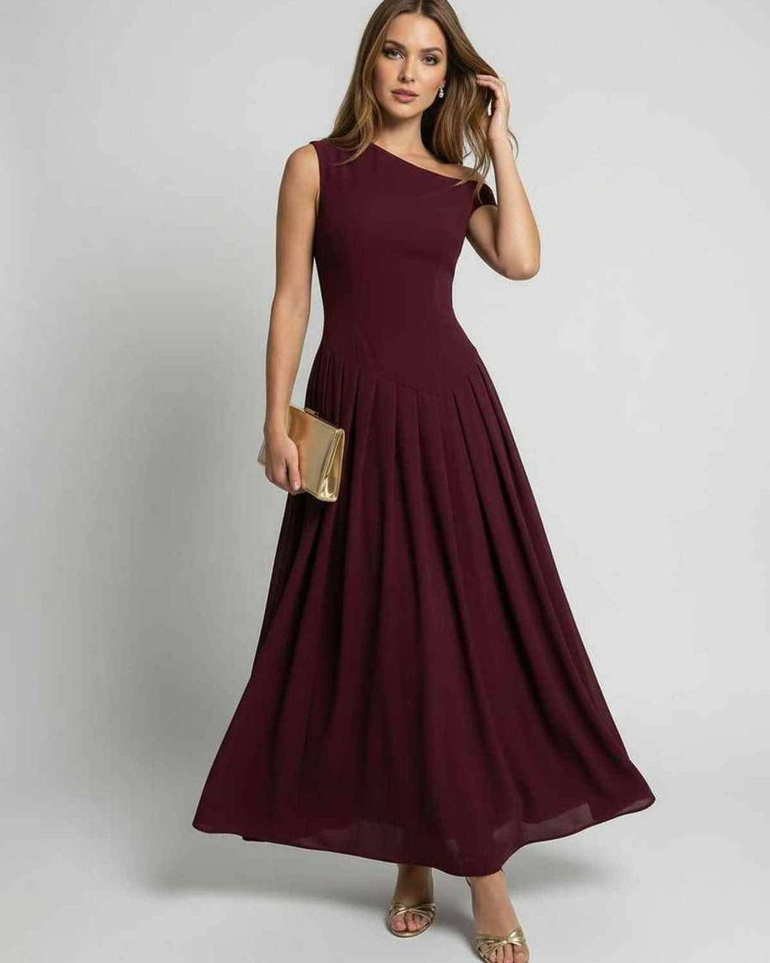 Vestido burdeos de noche maxi para mujer, elegante y asimétrico. Perfecta opción para eventos formales.