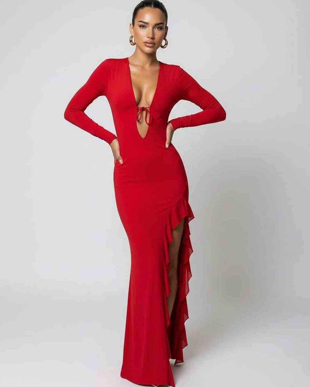 Vestido de mujer Valencia con silueta fluida, escote V pronunciado y abertura. Elegante y cómodo para eventos especiales.