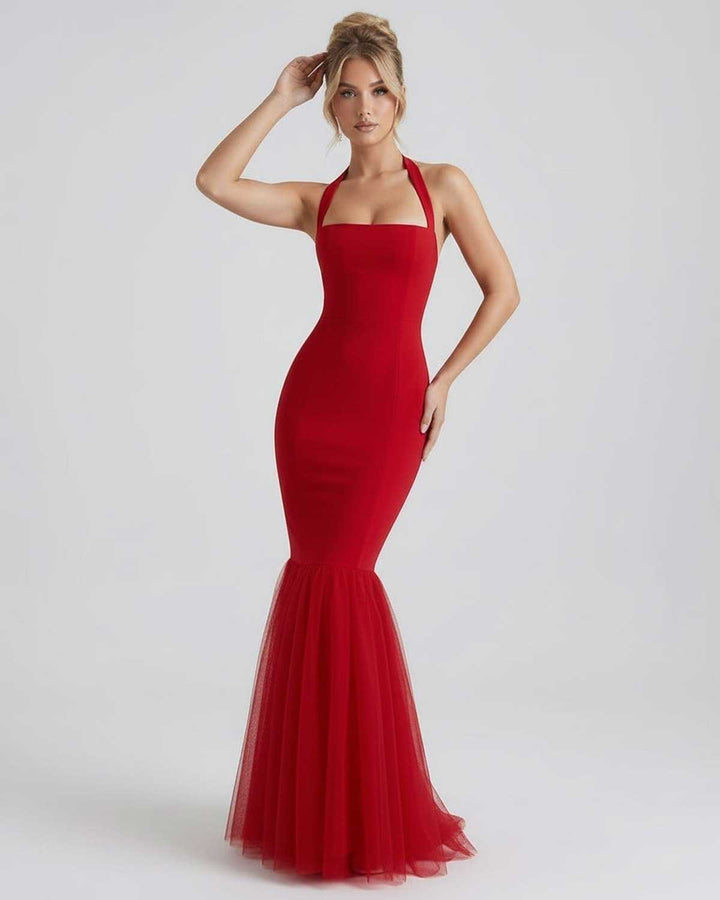 Elegante vestido maxi halter rojo para mujer, perfecto como invitada de boda o para fiesta formal.