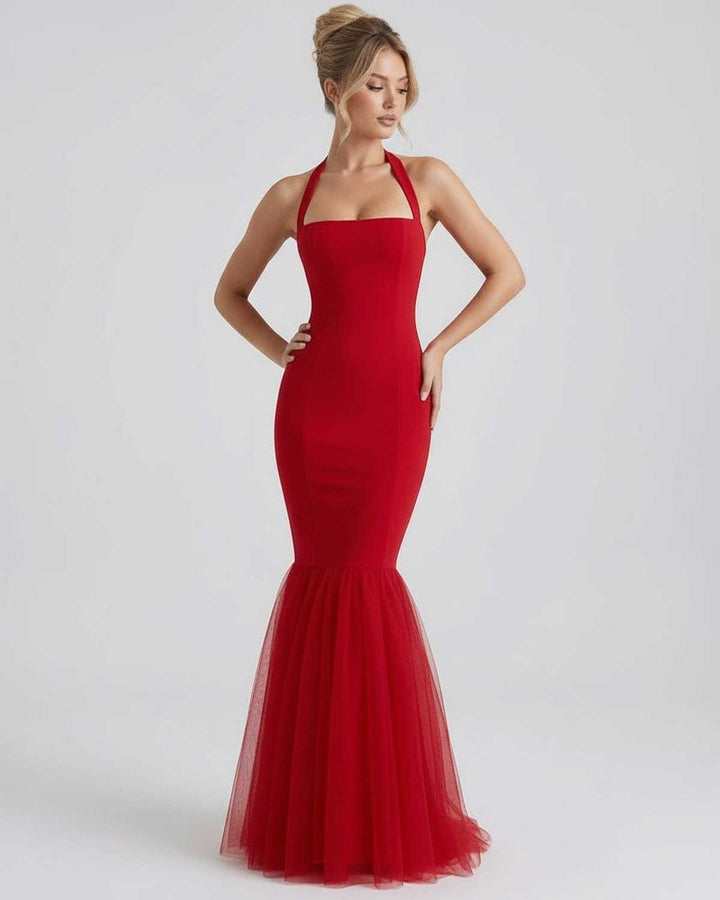 Vestido maxi rojo halter de tul, con diseño escultural para una noche elegante. Silueta sirena.