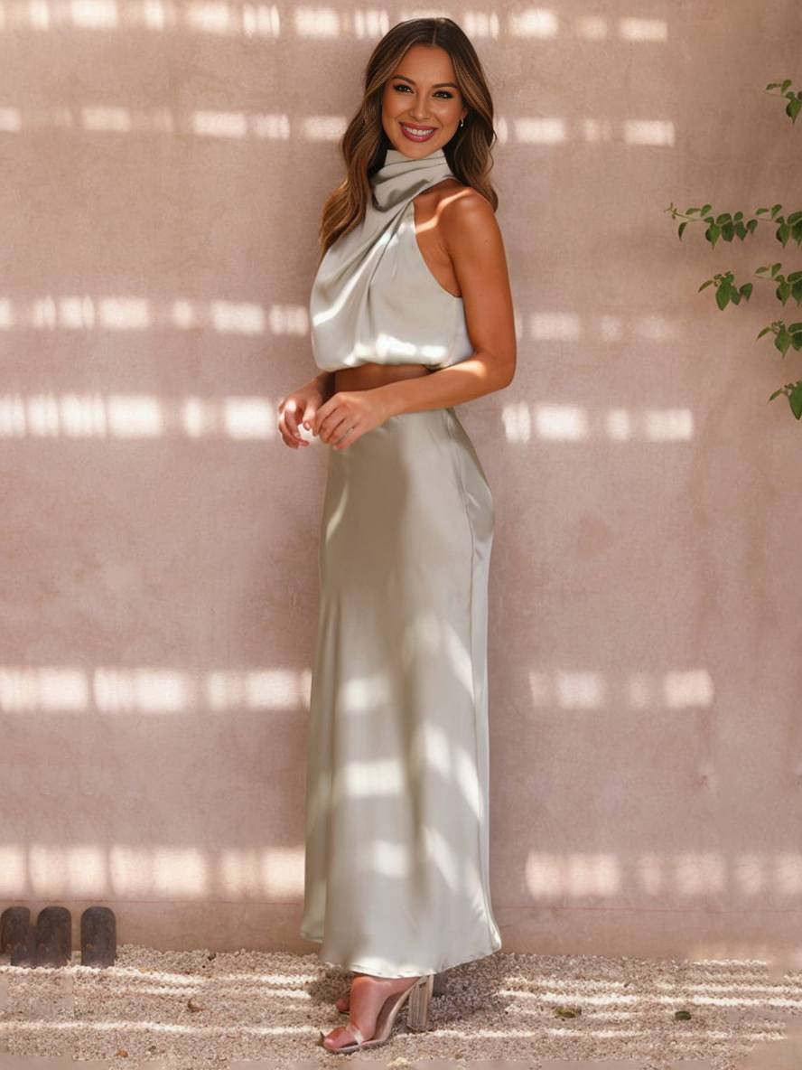 Sofisticado conjunto mujer halter, dos piezas, para eventos elegantes y galas de noche.