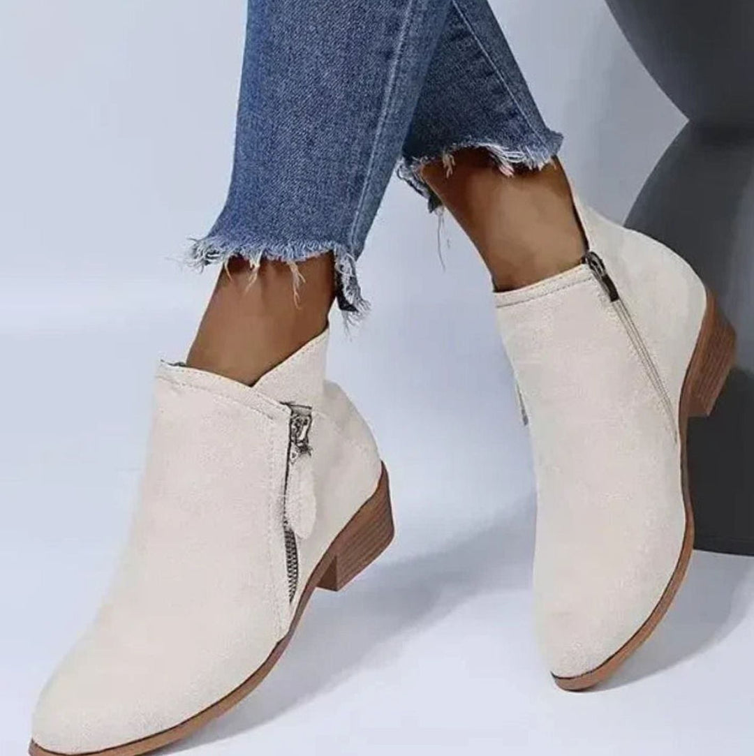 Botines de ante para mujer con tacón grueso y cierre de cremallera. Ideales para otoño e invierno.