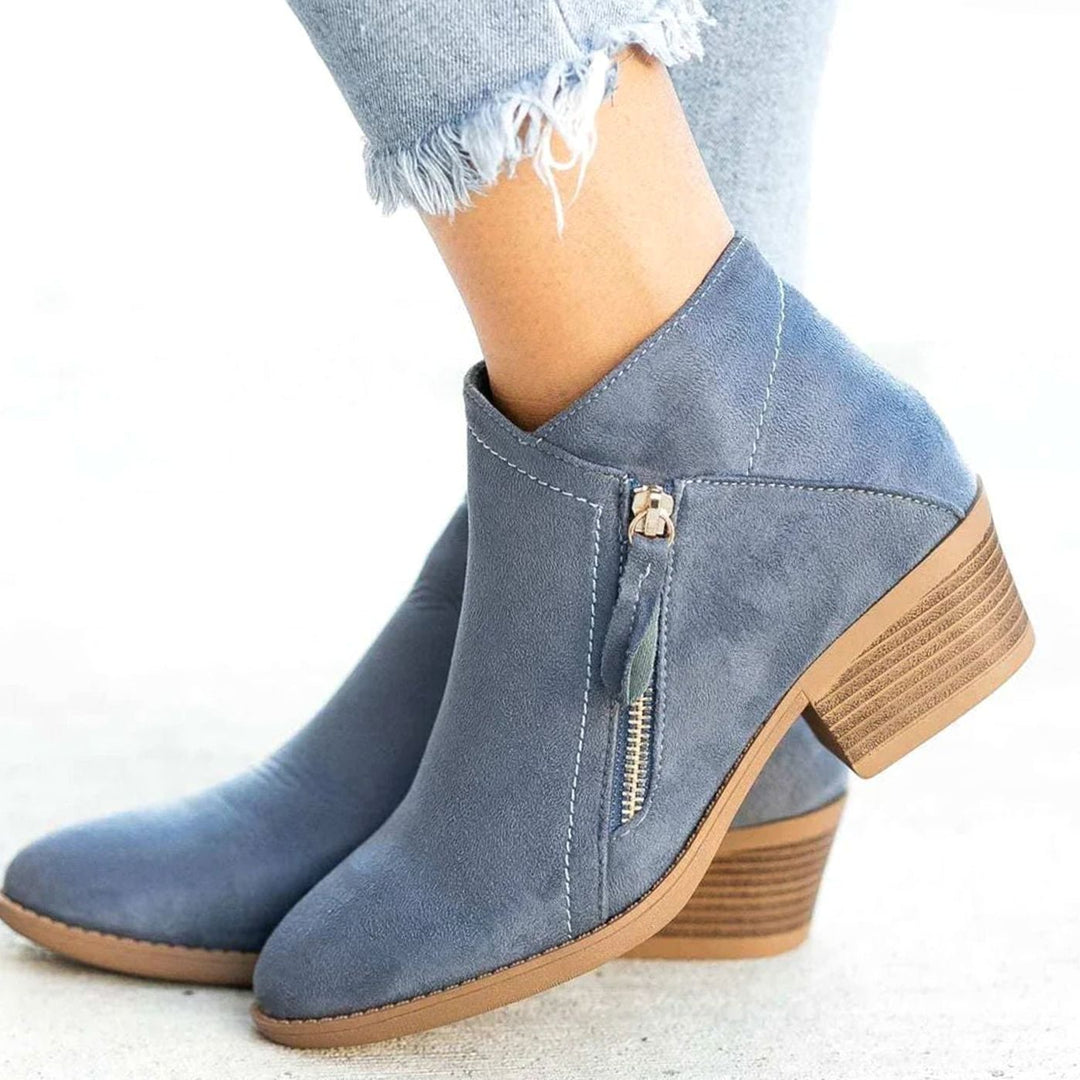 Botines elegantes de ante para mujer con tacón grueso, estilo versátil para uso diario y casual.