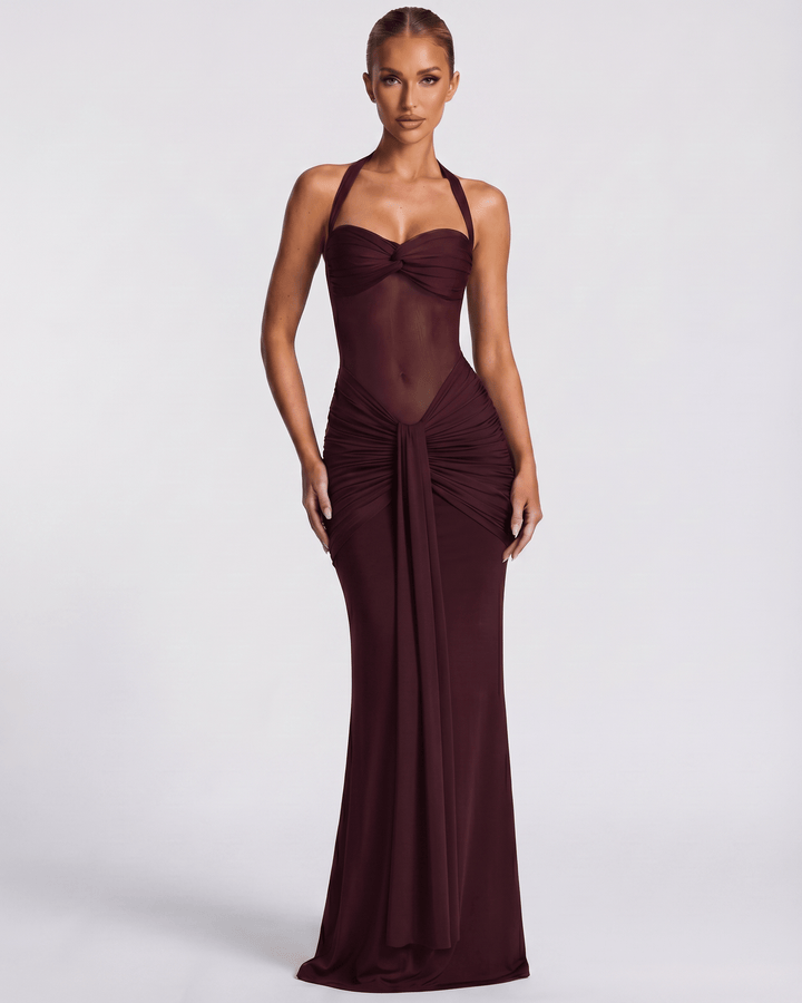 Vestido maxi halter burdeos para mujer, corte sirena elegante. Ideal para noche o fiesta formal.