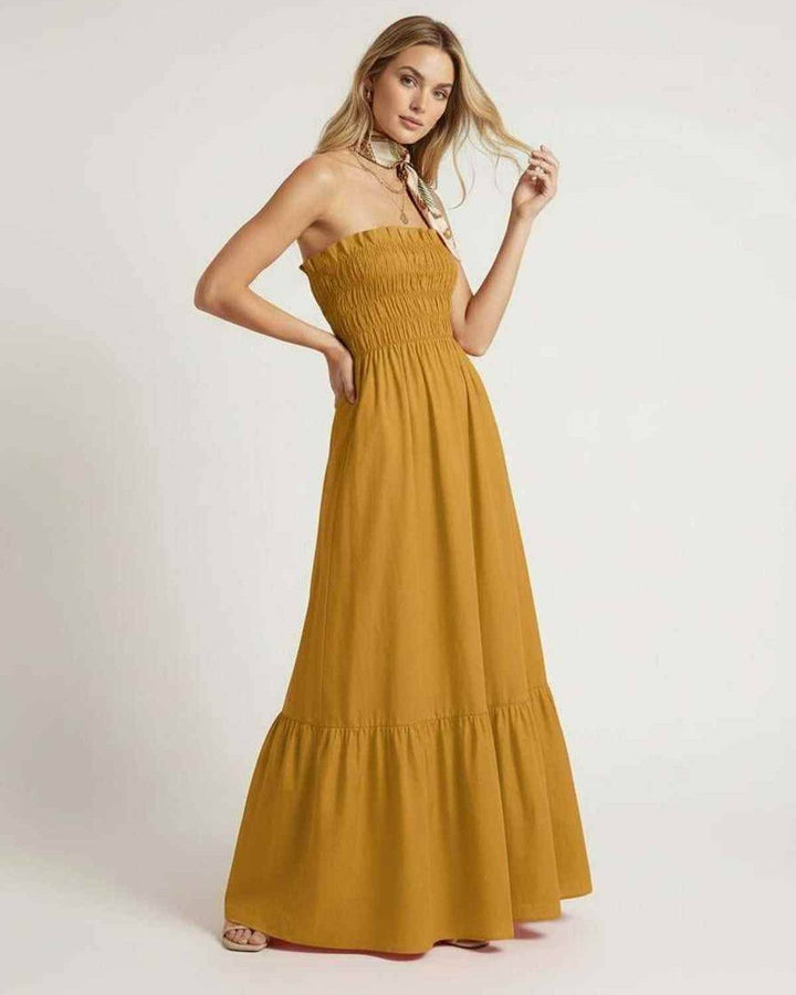 Elegante vestido maxi sin mangas Valora en amarillo mostaza, ropa de mujer para verano y ocasiones especiales.