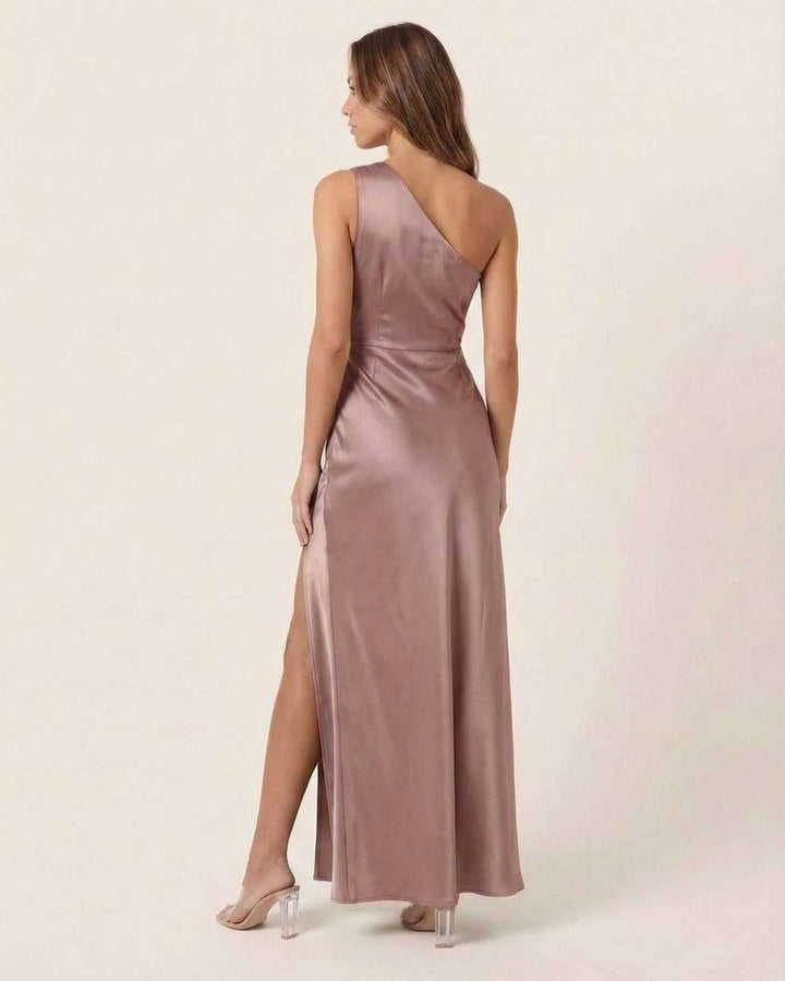 Vestido de noche maxi formal para mujer, rosa pálido con diseño asimétrico. Perfecto para invitada de boda.