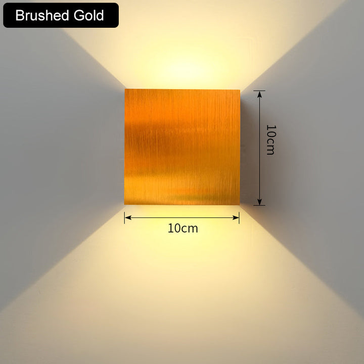 Ahorro energético con esta lámpara LED de pared. Iluminación moderna nórdica para decorar el hogar con luz cálida o fría.