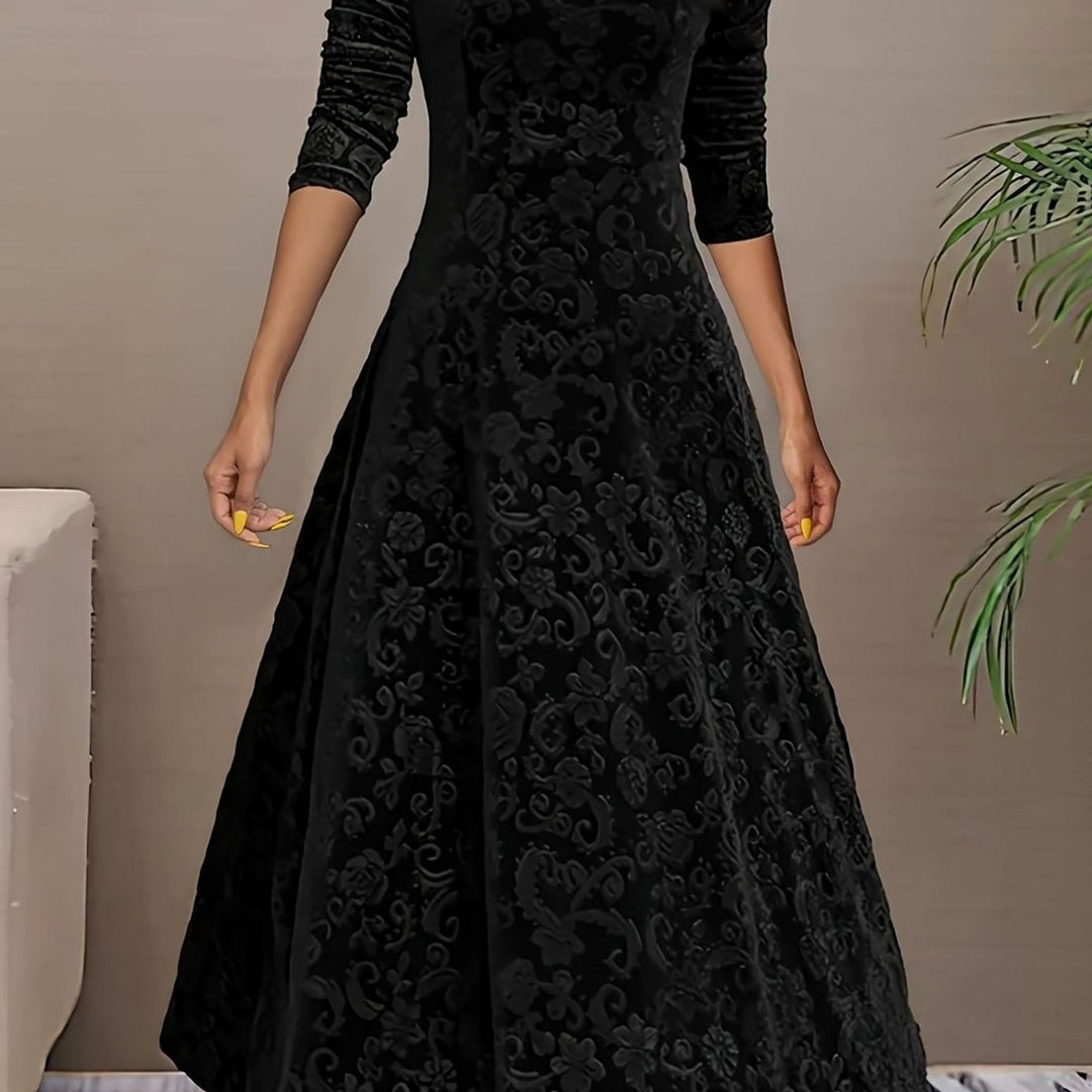 Moda mujer: Vestido midi de terciopelo con estampado floral, cuello V, manga larga. Eventos de gala.