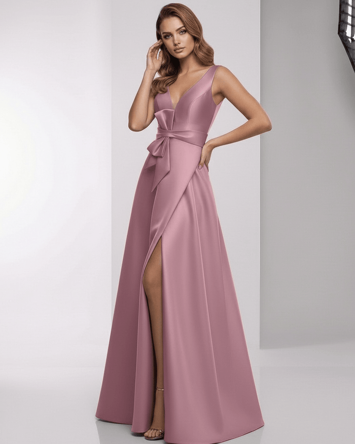 Vestido de noche formal A-line rosa polvoriento. Maxi vestido sin mangas, perfecto para invitadas y eventos.