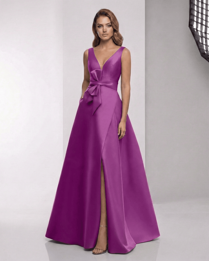 Vestido maxi blanco elegante para mujer, ideal noche, fiesta o cóctel. Silueta A, cremallera.