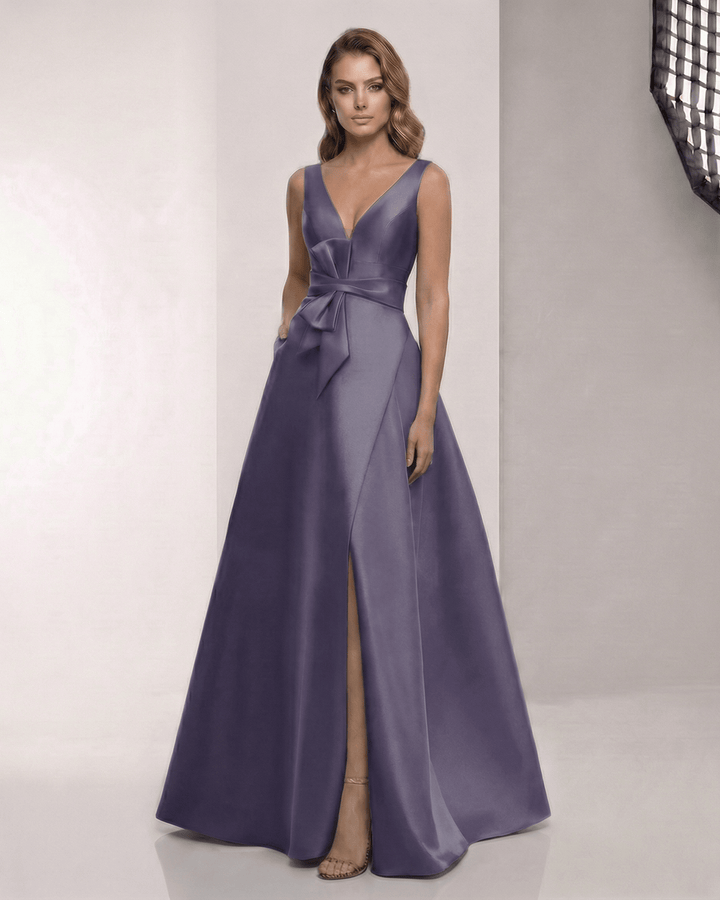 Vestido maxi blanco de noche para mujer, silueta A-line, sin mangas, con elegante lazo.