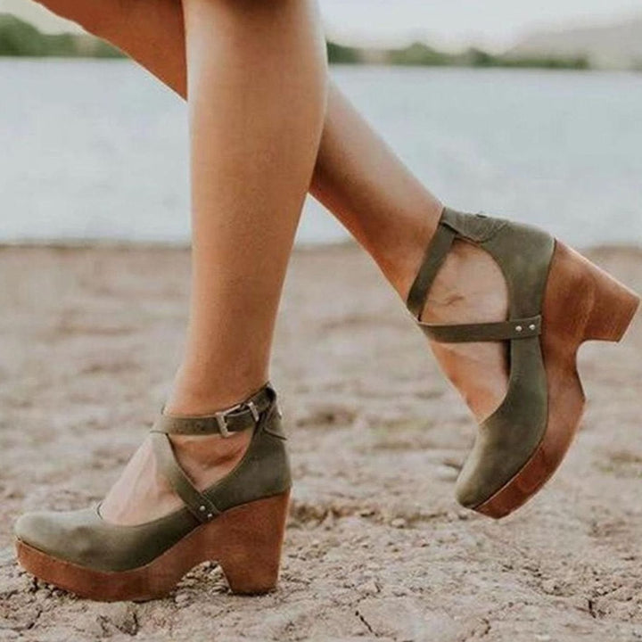 Zapatos Mary Jane vintage con tira cruzada y tacón grueso, elegantes y cómodos para mujer.
