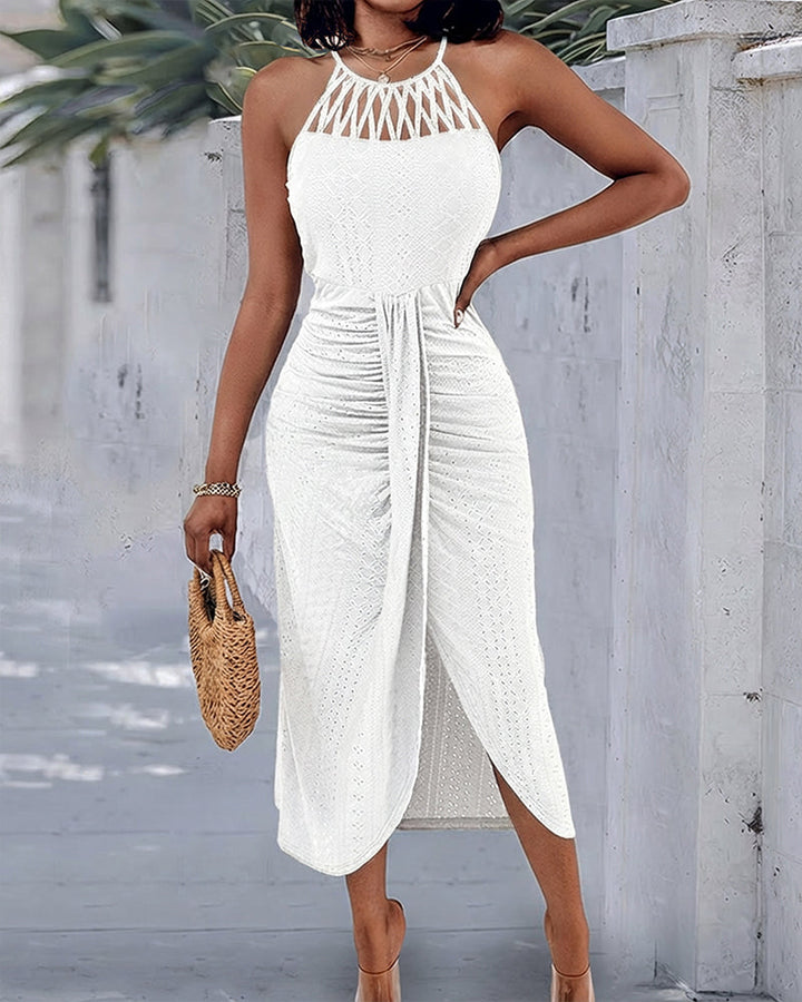 Vestido sin mangas, midi halter con abertura, estilo chic de playa.