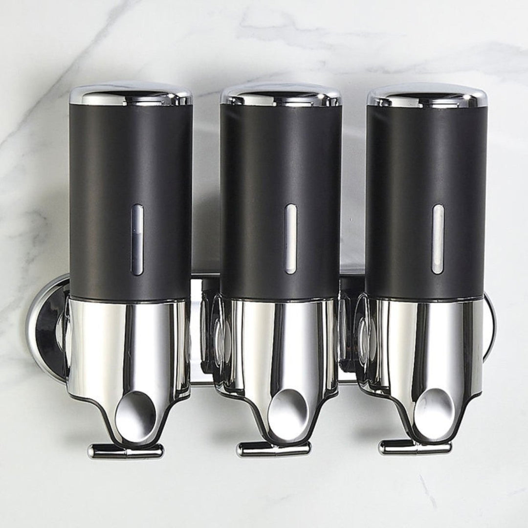 Dispensador jabón baño acero inoxidable, acabado brillante, ahorro de espacio.