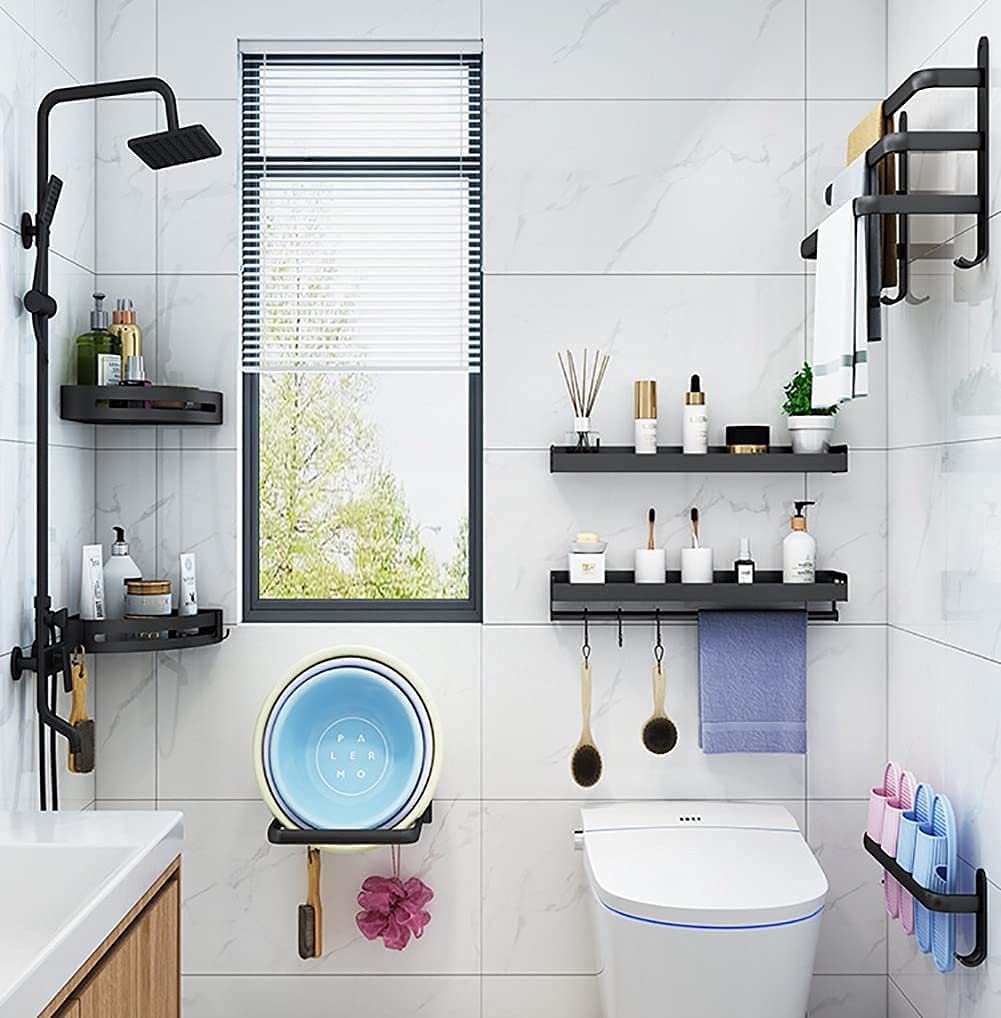 Estante organizador de baño funcional para toallas, estilo moderno, con montaje en pared.