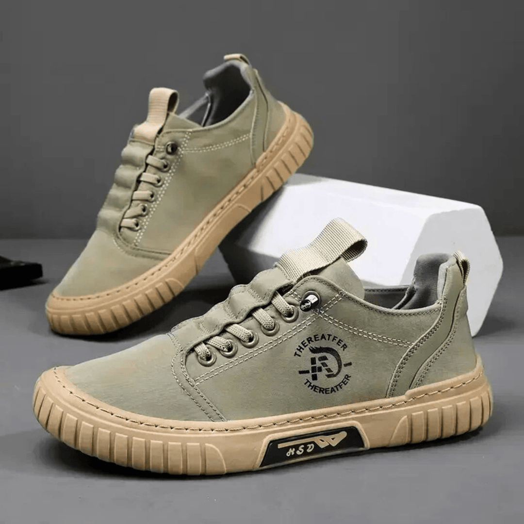 Zapatillas de hombre con suela gruesa, ligeras y confortables, perfectas para actividades diarias urbanas.