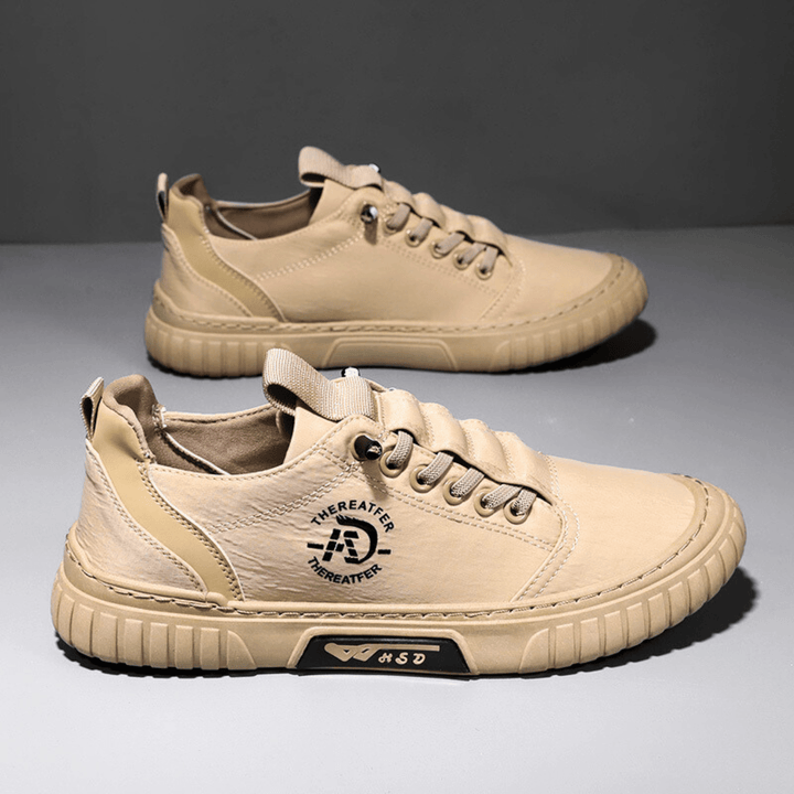 Zapatos casuales de hombre, suela gruesa, confortables, diseño ligero para uso diario.