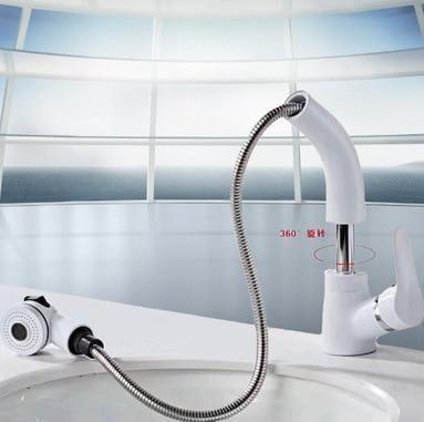 Elegante grifo de cocina y baño extraíble negro mate, con rotación 360 grados y función ducha.
