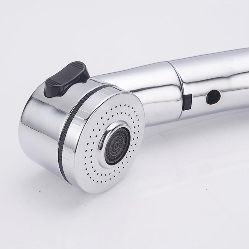 Grifo flexible 360° ajustable para cocina y baño, con cabezal de ducha extraíble para mayor comodidad.